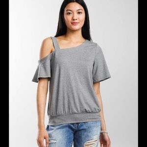 NWT Daytrip cold shoulder top size XS